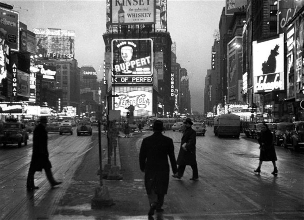 0809timessquare3Kinsey sign (Large).jpg